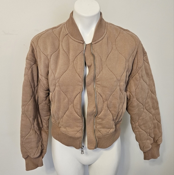 Abercrombie and Fitch Quilted Bomber Jacket Size Medium EUC - Picture 8 of 12